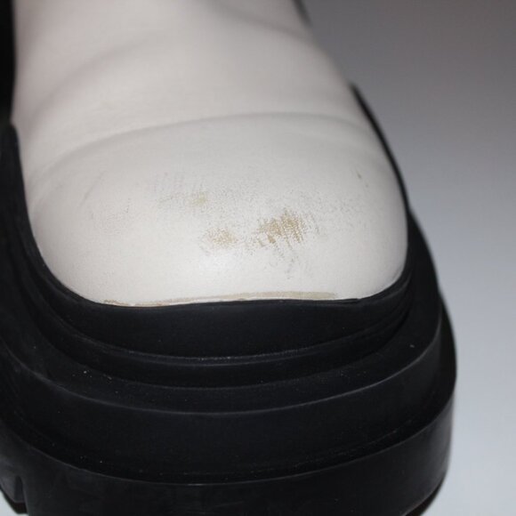 Bottega Veneta Tire Lug Chelsea Military Calf Boots Sea Salt Black 38.5 US 8.5 - Picture 7 of 13
